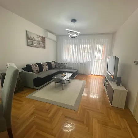 Istocno Sarajevo-Hilandarska, Stan Na Dan Sv Apartment Donje Mladice Exterior photo