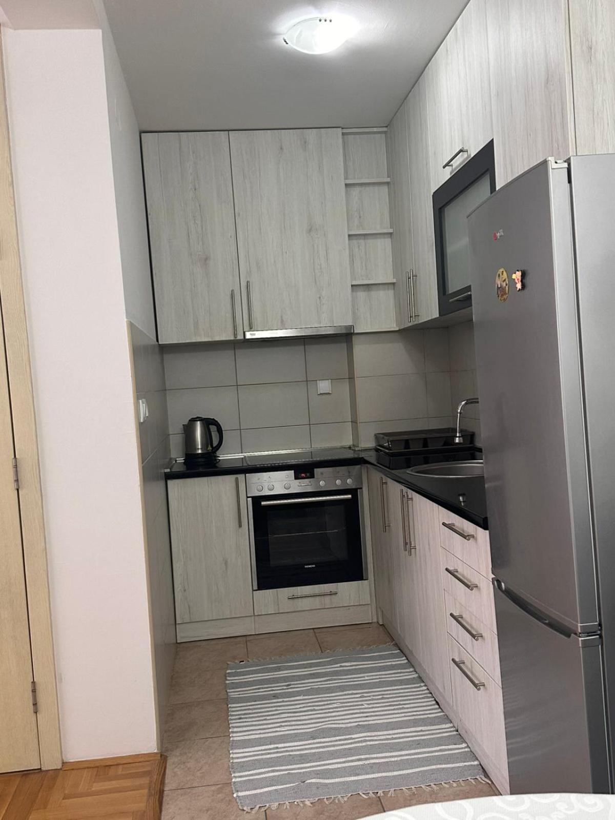 Istocno Sarajevo-hilandarska, Stan Na Dan Sv Apartment Donje Mladice